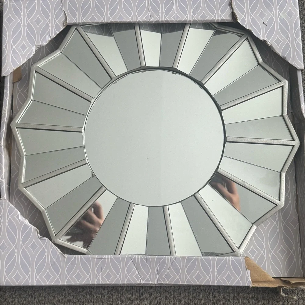 Belle Maison - Silver Geometric Sunburst Wall Mirror